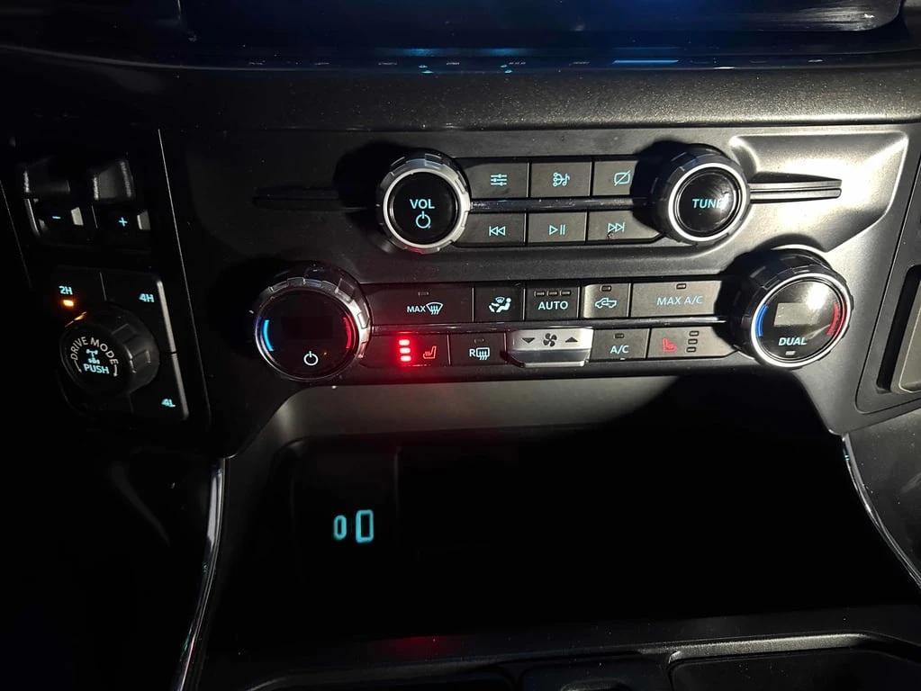 Ford F150 * 4WD SuperCrew Box * CARFAX * ��� ������������ �� | Mobile.bg � ����������� 11