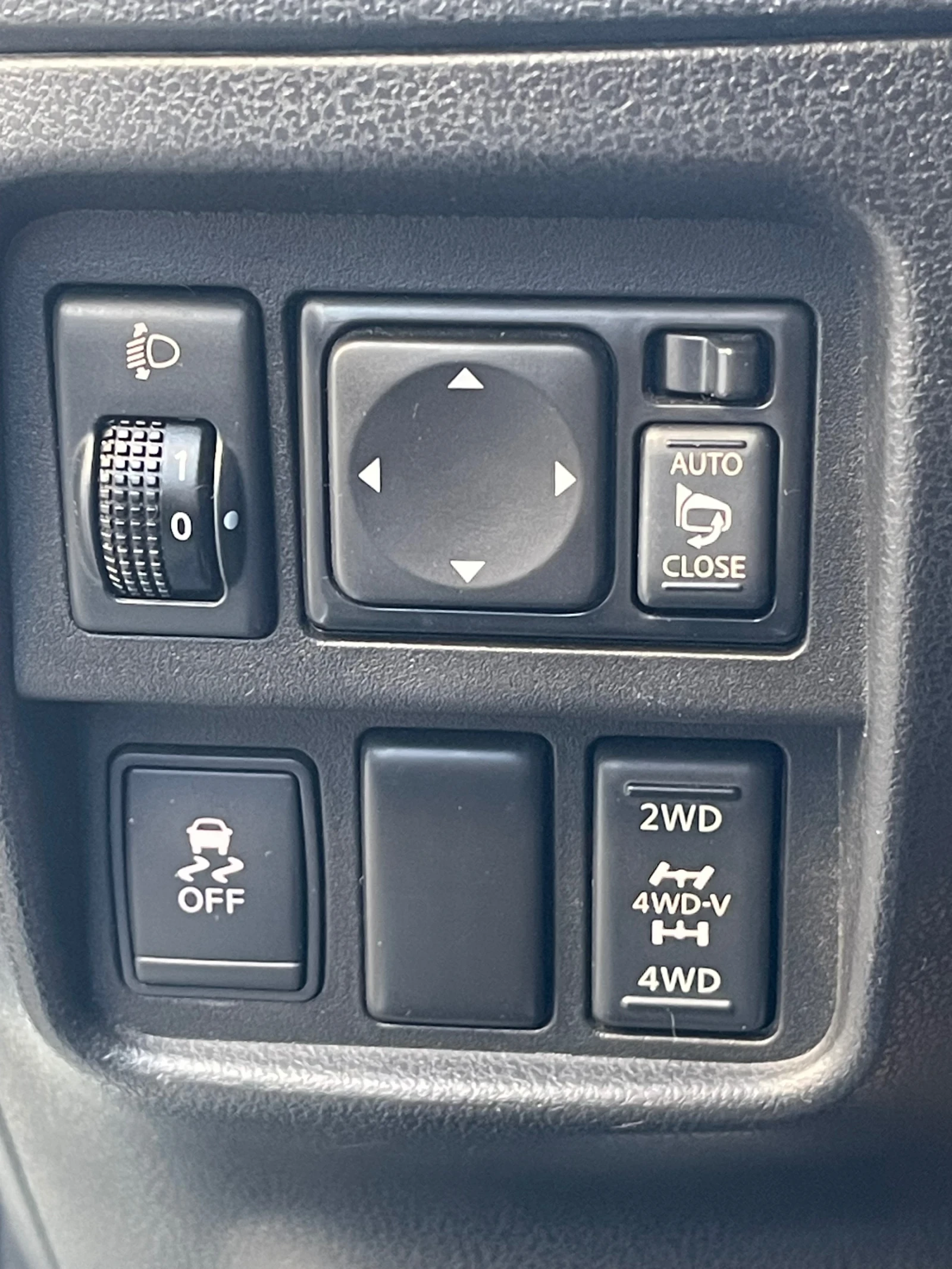 Nissan Juke 1.6 190 4x4 , снимка 11 - Автомобили и джипове - 54294331