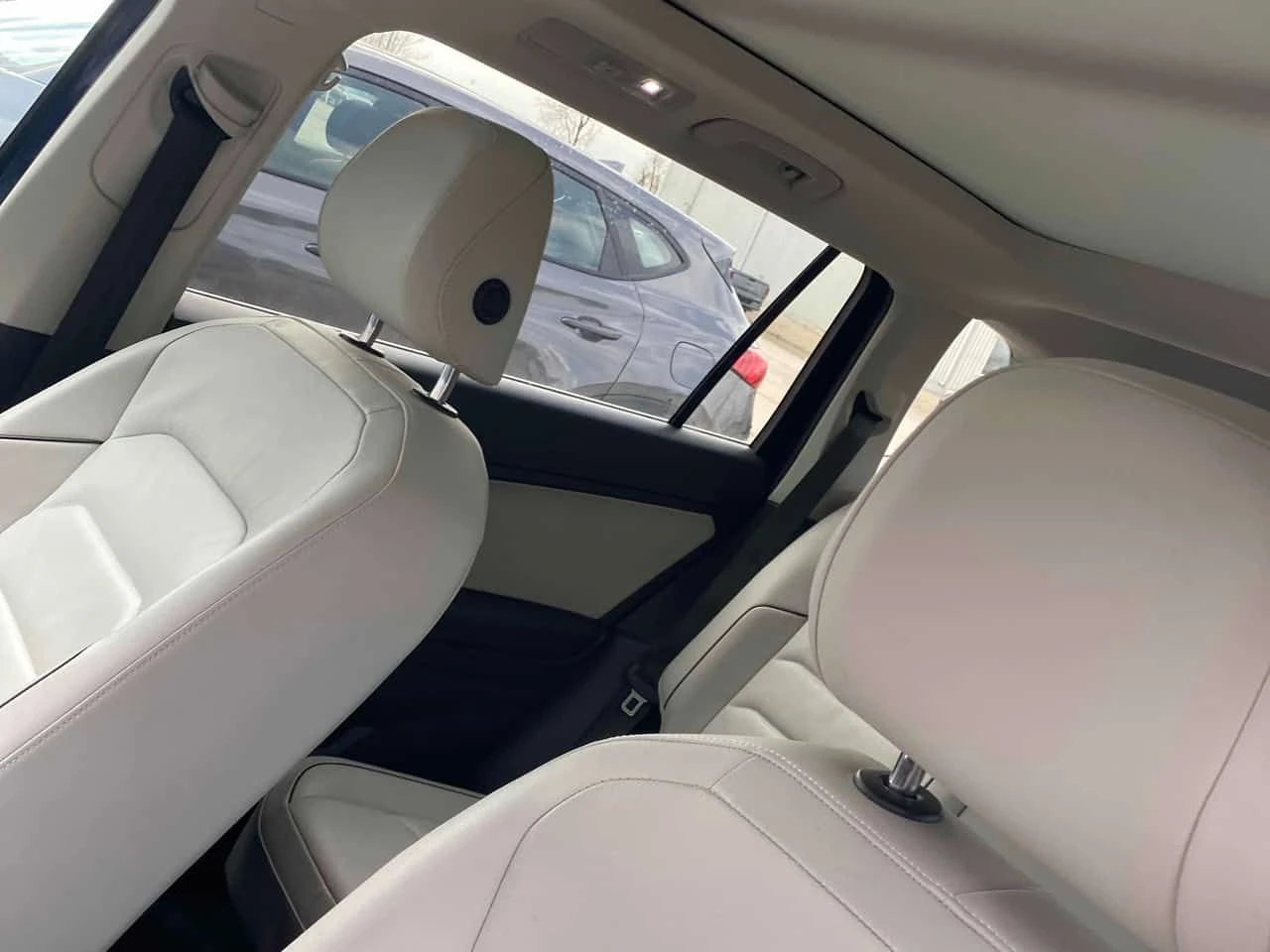 VW Tiguan Highline 4MOTION /CAMERA/ПОДГРЕВИ/АВТОКРЕДИТ , снимка 12 - Автомобили и джипове - 54676168