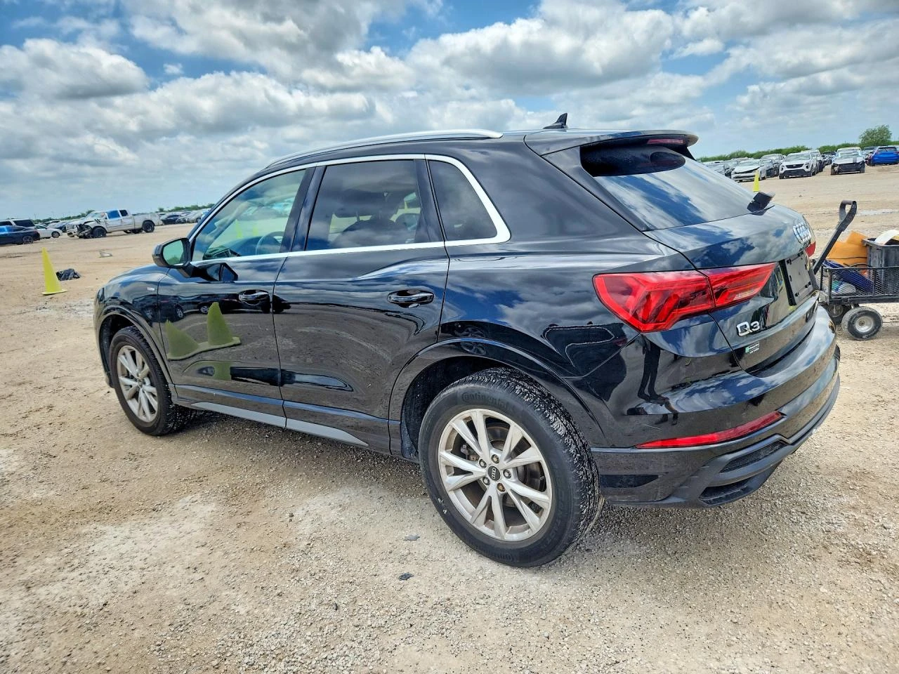 Audi Q3 2.0l Premium Plus S Line 45, снимка 2 - Автомобили и джипове - 55093920