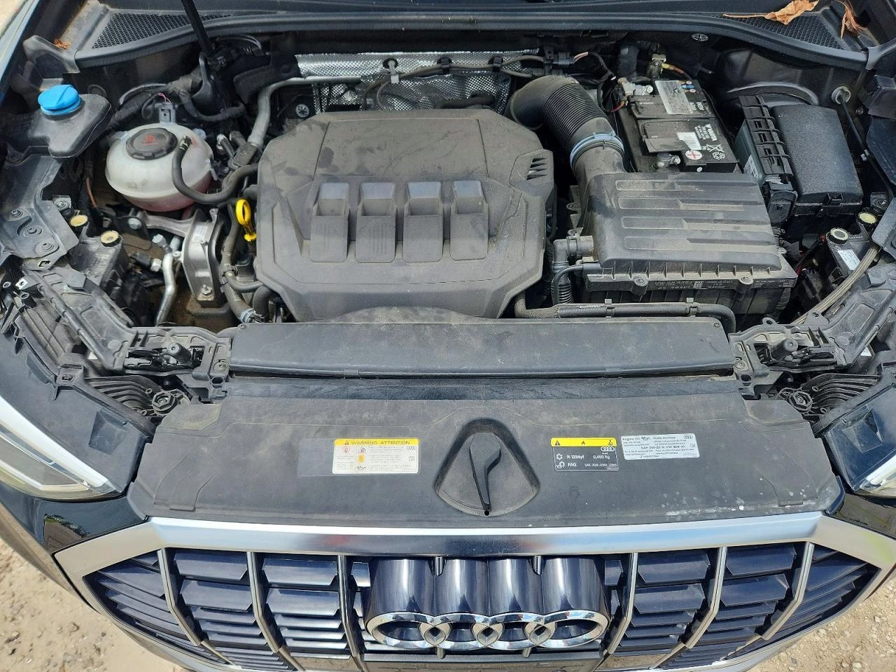 Audi Q3 2.0l Premium Plus S Line 45, снимка 11 - Автомобили и джипове - 55093920