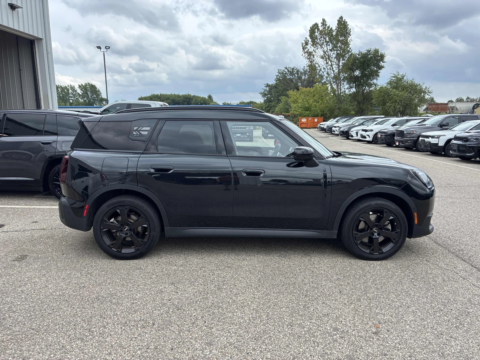 Mini Countryman COOPER S AWD* 360* MEMORY* ПЪЛНА ИСТОРИЯ, снимка 3 - Автомобили и джипове - 55976847