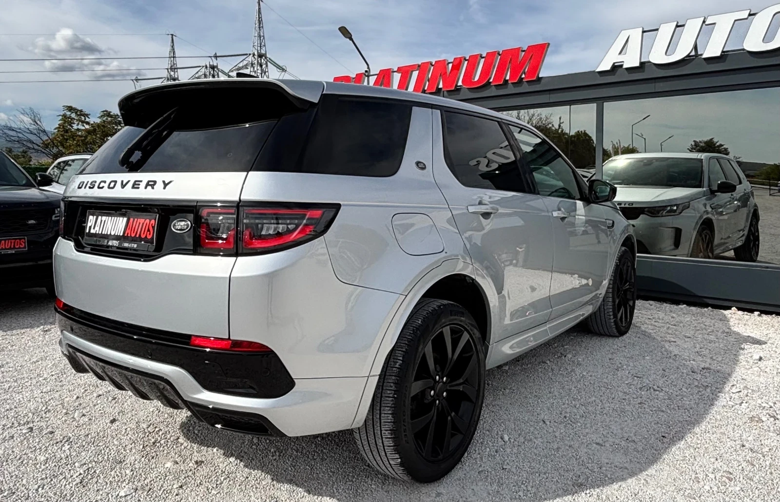 Land Rover Discovery 2.0D/4X4R-DYNAMIC/NAVI/PANO/LED, снимка 7 - Автомобили и джипове - 56307860