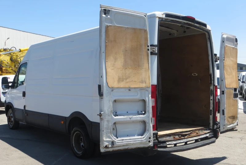 Iveco Daily, снимка 4 - Бусове и автобуси - 49452256