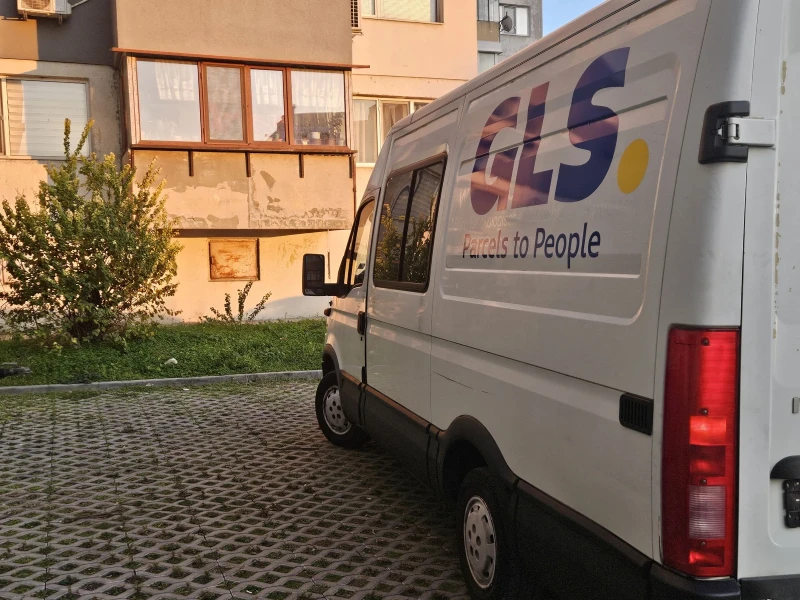 Iveco Daily 2.8 Топ Внос Германия , снимка 4 - Бусове и автобуси - 52860772