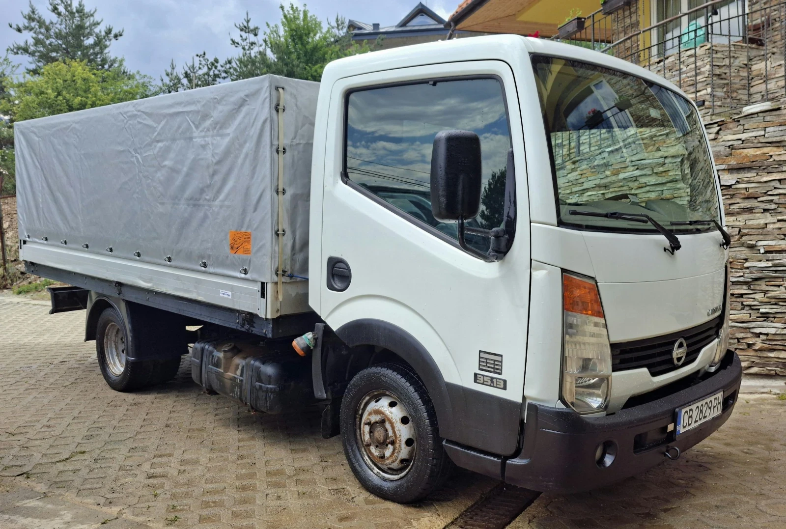 Nissan Kabstar 2.8, снимка 10 - Камиони - 55390153