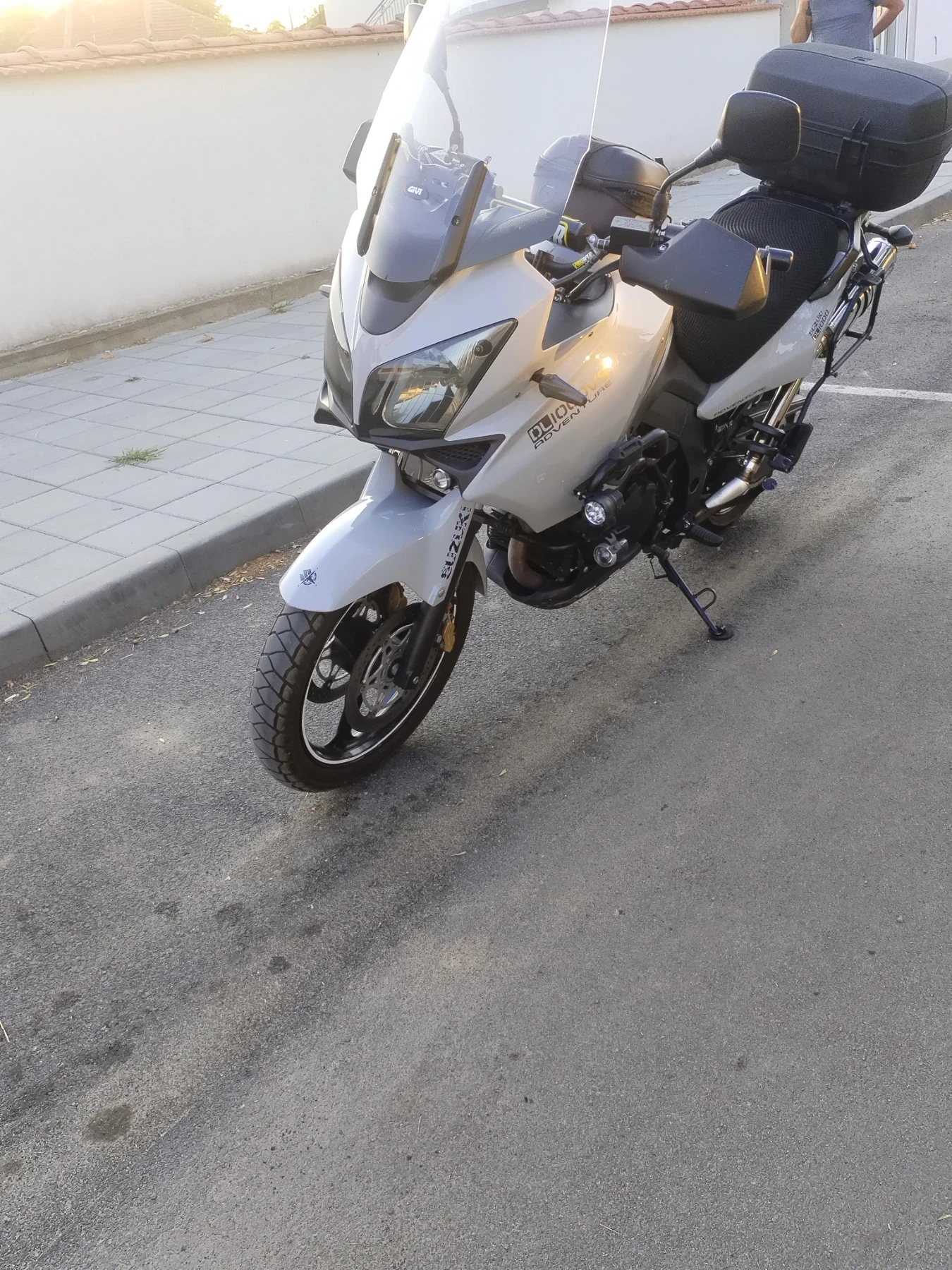 Suzuki V-strom, снимка 1