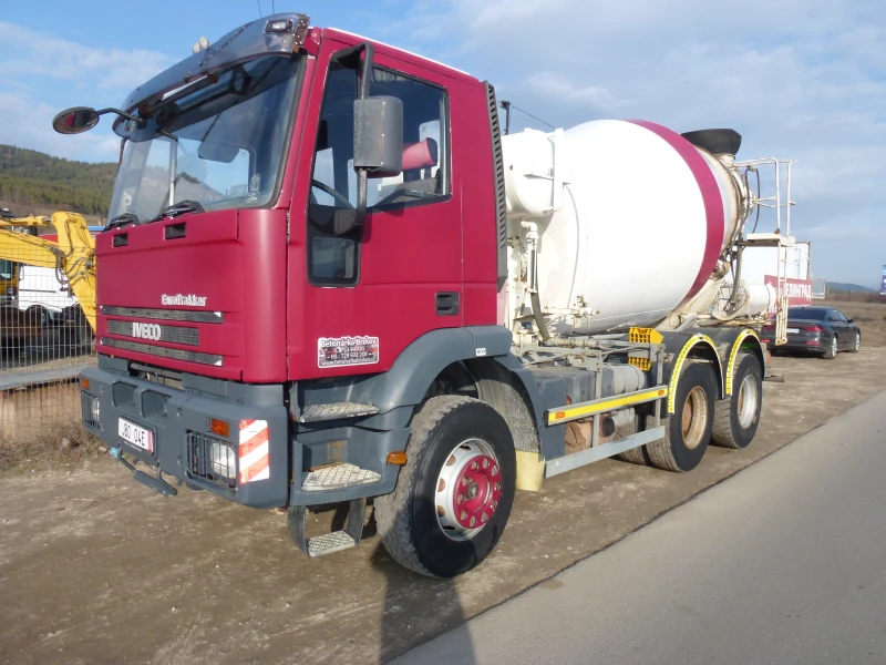 Бетон миксер Iveco 7 куб. LIEBHERR, снимка 1 - Индустриална техника - 48911853