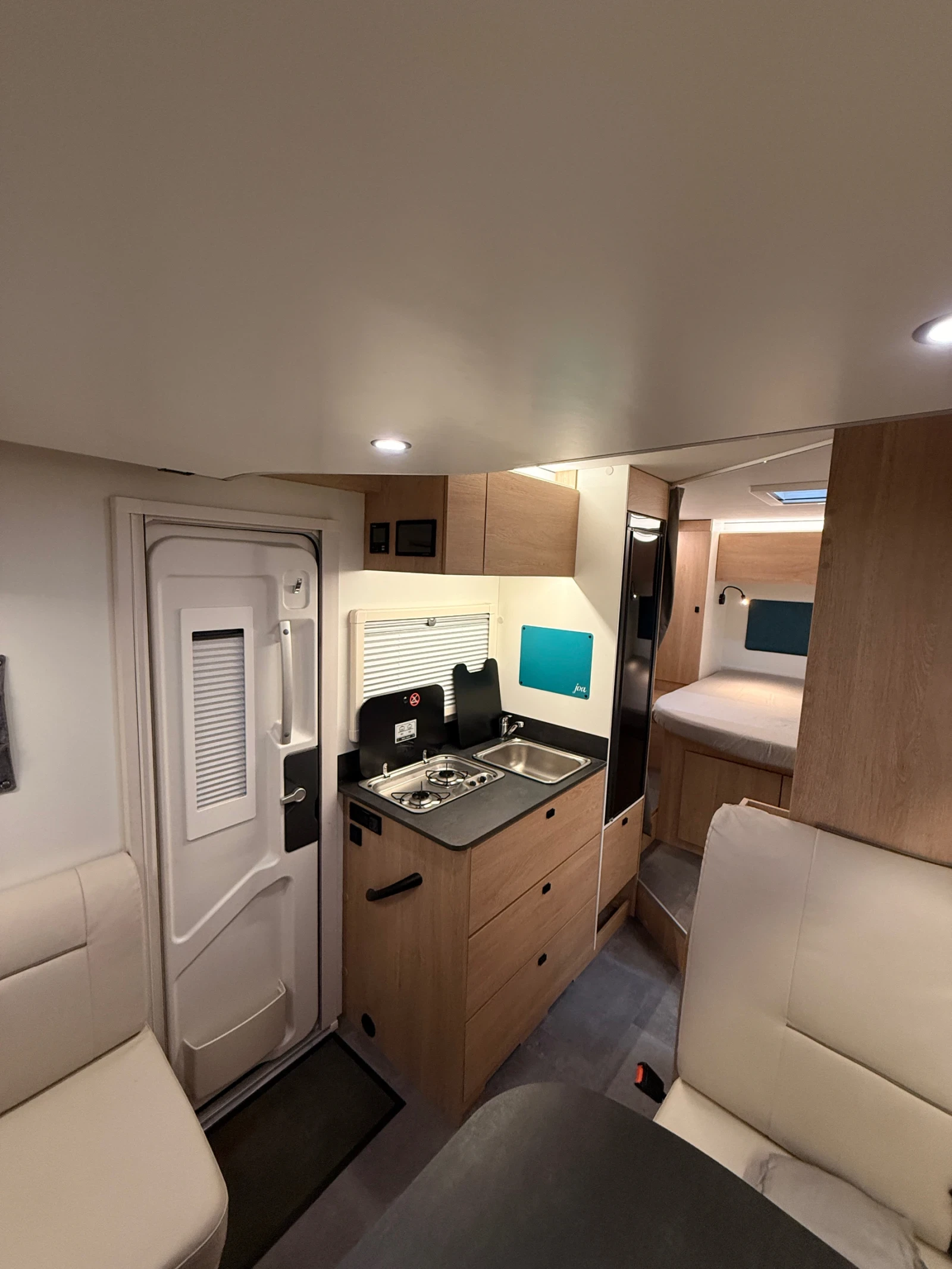 Кемпер Citroen JOA CAMP 75, климатик Sinclair, Солар, Инвертор 12/220v - изображение 7