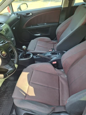 Seat Leon 2.0 TDI, снимка 6