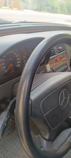Обява за продажба на Mercedes-Benz C 200 Газ ~2 000 лв. - изображение 4