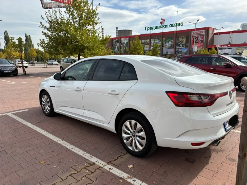 Renault Megane 1.5 dCi, снимка 6 - Автомобили и джипове - 47530841