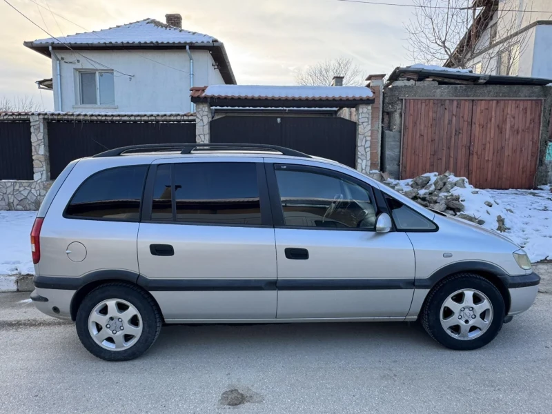 Opel Zafira, снимка 4 - Автомобили и джипове - 49606165