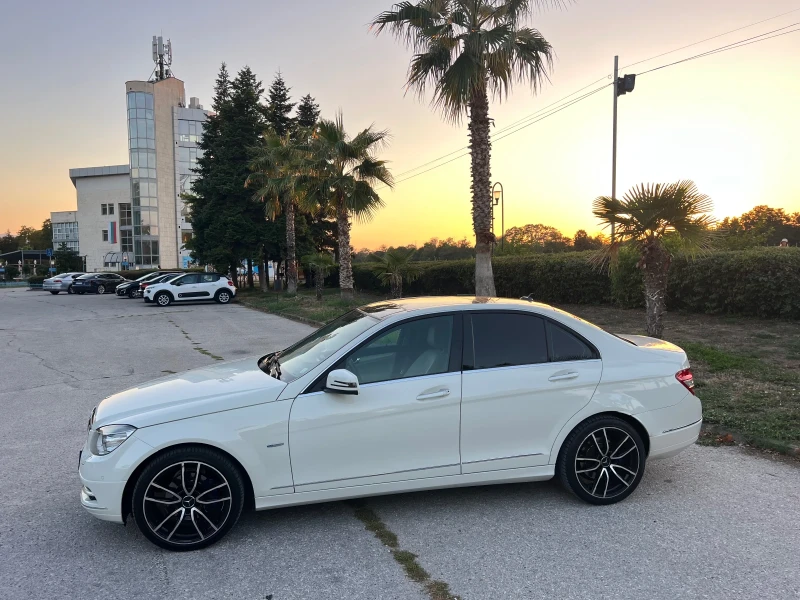 Mercedes-Benz C 250 ПАНАРОМА/AUTOMATIC/HARMAN KARDON/AVANGARDE, снимка 3 - Автомобили и джипове - 51583436