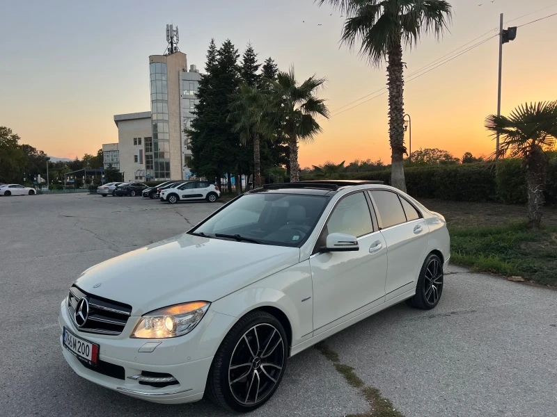 Mercedes-Benz C 250 ПАНАРОМА/AUTOMATIC/HARMAN KARDON/AVANGARDE, снимка 7 - Автомобили и джипове - 51583436