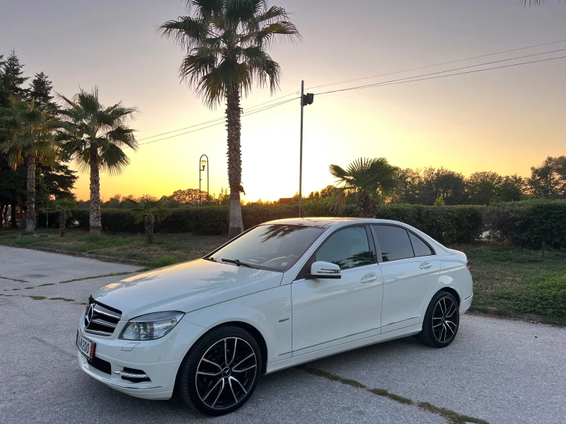 Mercedes-Benz C 250 ПАНАРОМА/AUTOMATIC/HARMAN KARDON/AVANGARDE