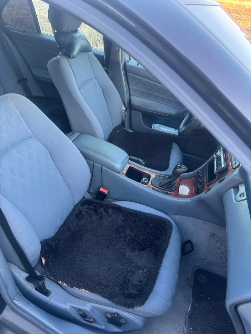 Mercedes-Benz C 200, снимка 11 - Автомобили и джипове - 52523198