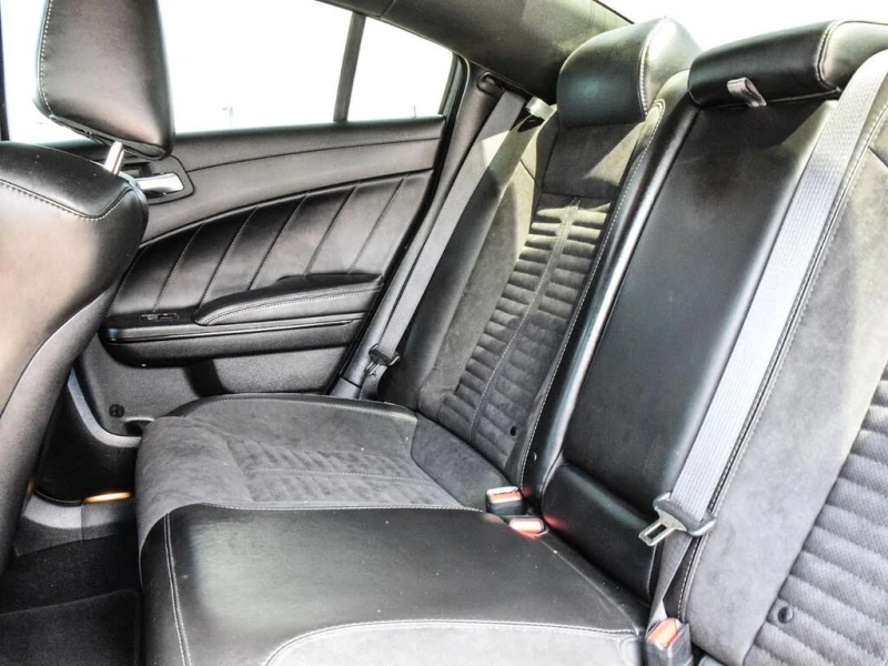 Dodge Charger R/T* RWD* АвтоКредит* (ЦЕНА ДО БГ), снимка 10 - Автомобили и джипове - 52619495