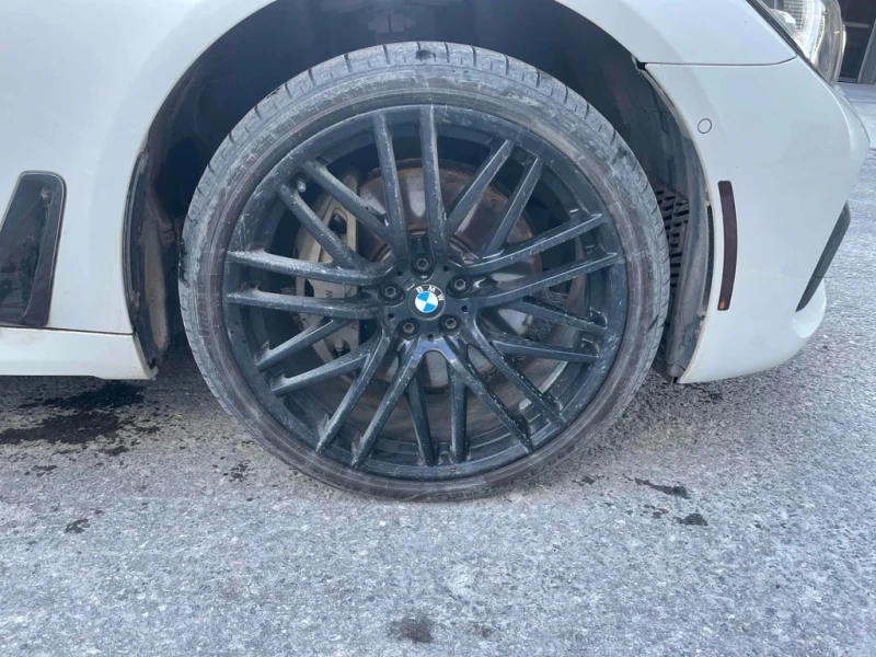 BMW 750 2017 * ТЕЛЕВИЗОРИ* ТАБЛЕТИ* ОБДУХВАНЕ* МАСАЖИ* , снимка 7 - Автомобили и джипове - 52672718