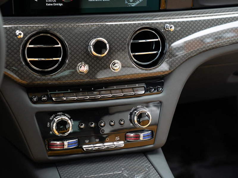 Rolls-Royce Spectre BLACK BADGE/BESPOKE/STARLIGHT/SHOOTING STAR/, снимка 15 - Автомобили и джипове - 52798220