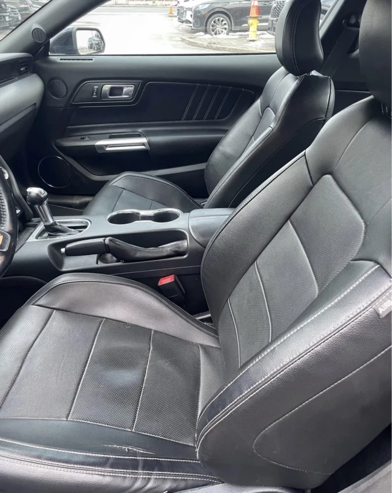 Ford Mustang НОВ ДВИГАТЕЛ * * ОБДУХВАНЕ * * CARFAX * * , снимка 8 - Автомобили и джипове - 53215176