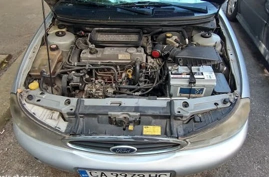 Ford Mondeo Комби, снимка 4 - Автомобили и джипове - 54704203