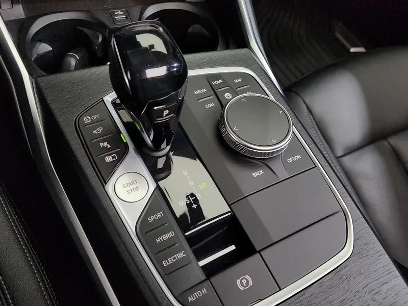 BMW 320 E Luxury, снимка 9 - Автомобили и джипове - 55643070