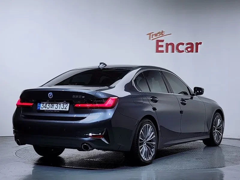BMW 320 E Luxury, снимка 2 - Автомобили и джипове - 55643070