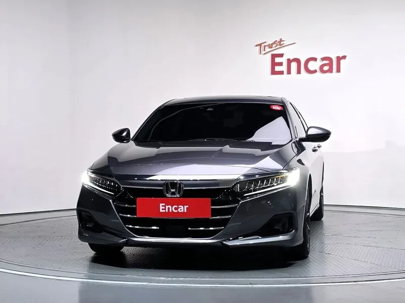 Honda Accord 10Th Generation 1.5 Turbo, снимка 3 - Автомобили и джипове - 55951567
