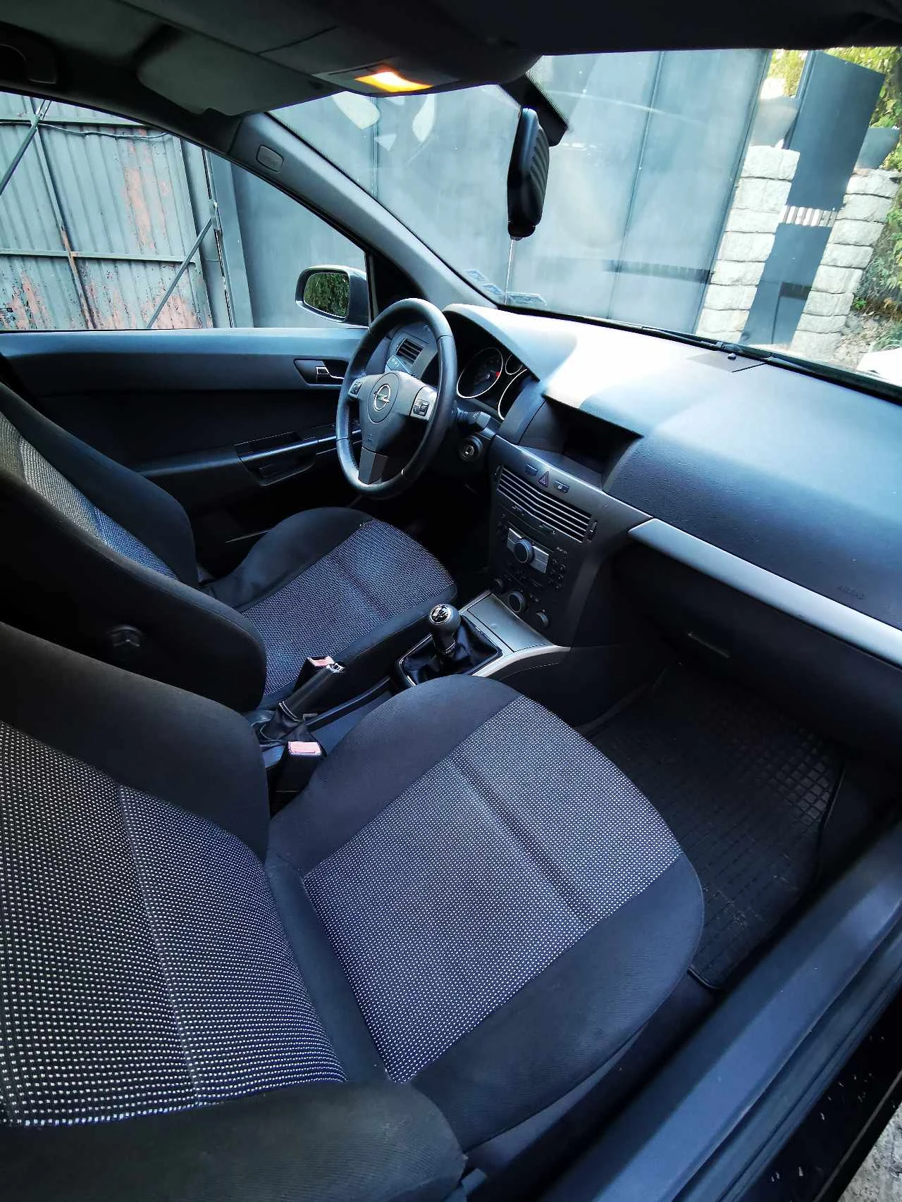 Opel Astra 1.6 Twinport - изображение 6