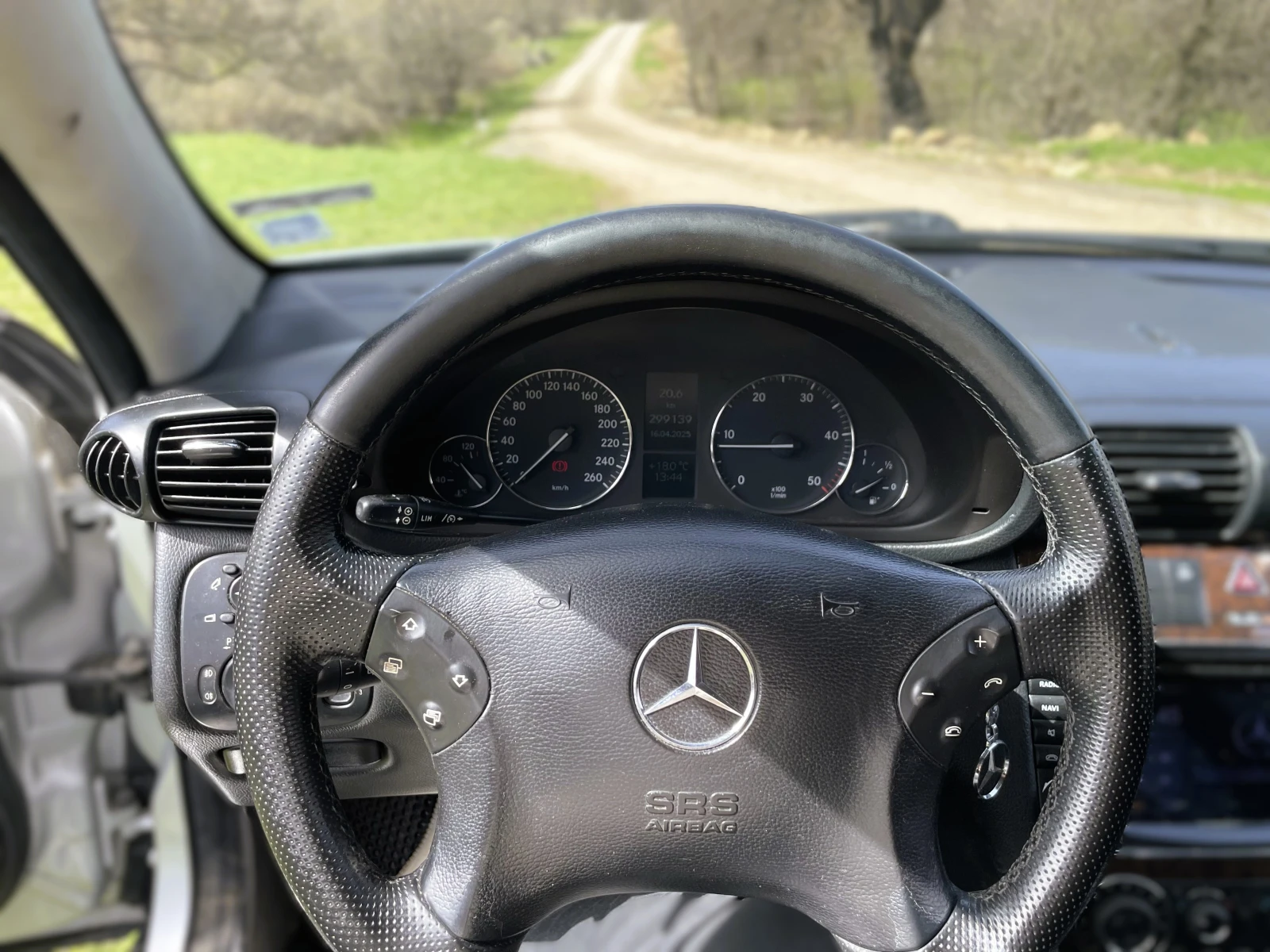 Mercedes-Benz C 220  - изображение 8