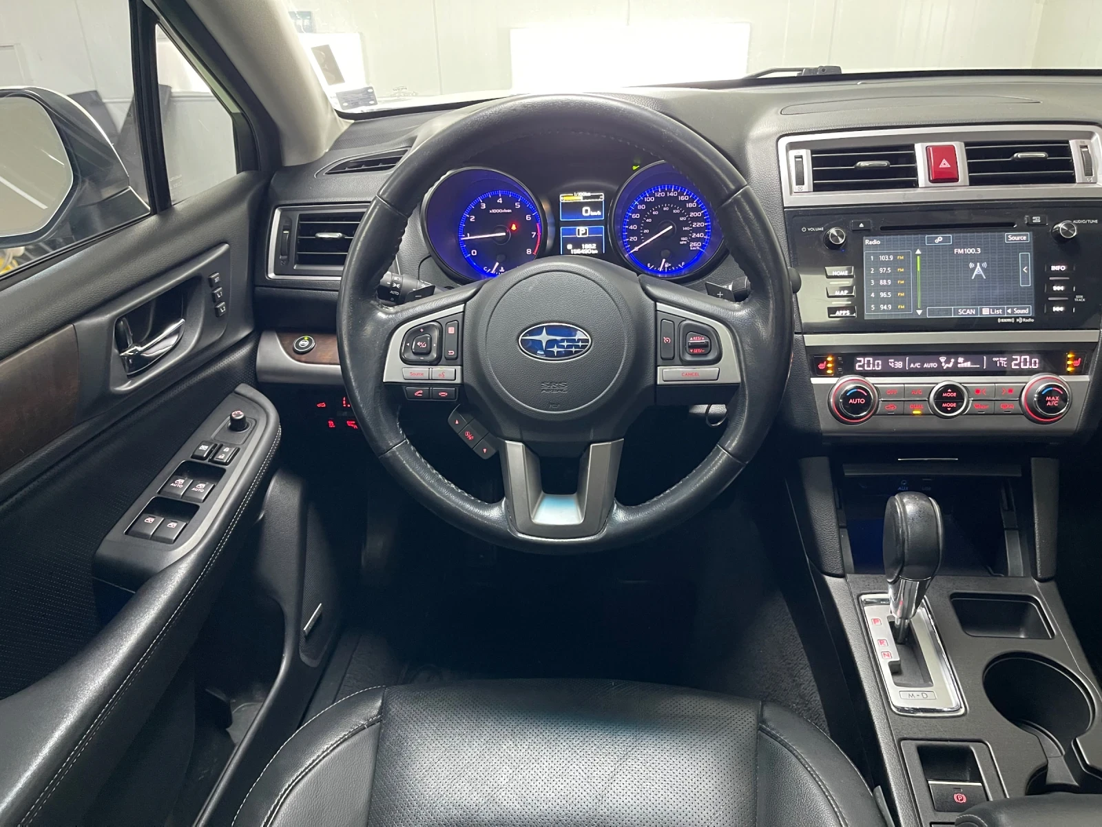 Subaru Outback 3.6i R AWD * ГАЗ BRC *  - изображение 10