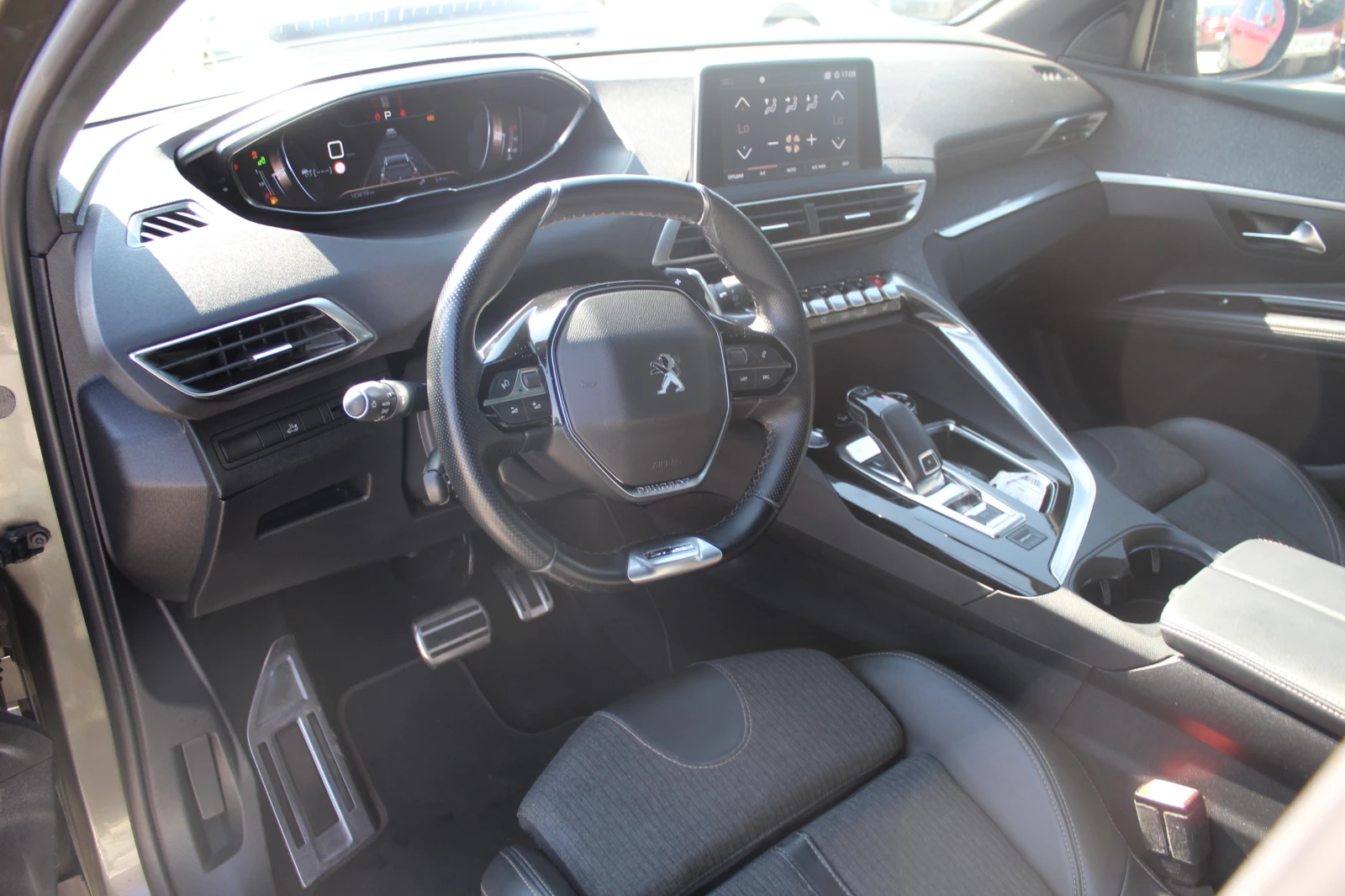 Peugeot 5008 GT LINE 1.5 BlueHDI 130 ЕАТ8 E6/1902R17 - изображение 8