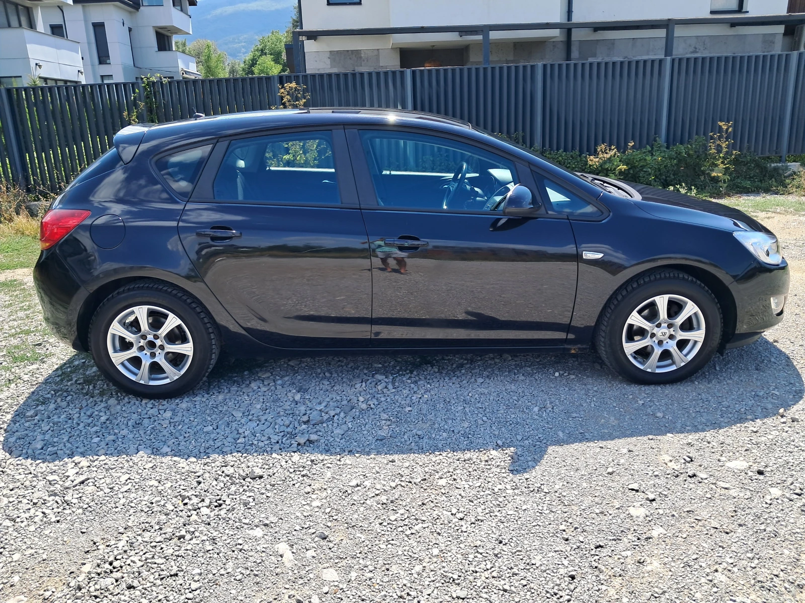 Opel Astra J - изображение 4