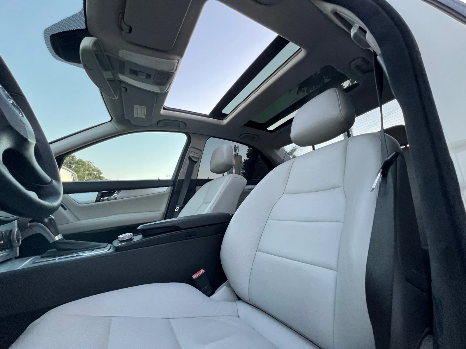 Mercedes-Benz C 250 ПАНАРОМА/AUTOMATIC/HARMAN KARDON/AVANGARDE | Mobile.bg — изображение 17