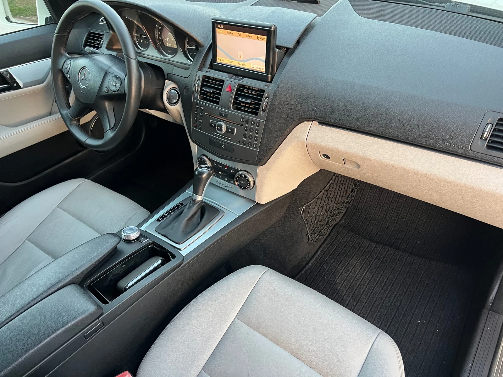 Mercedes-Benz C 250 ПАНАРОМА/AUTOMATIC/HARMAN KARDON/AVANGARDE | Mobile.bg — изображение 11