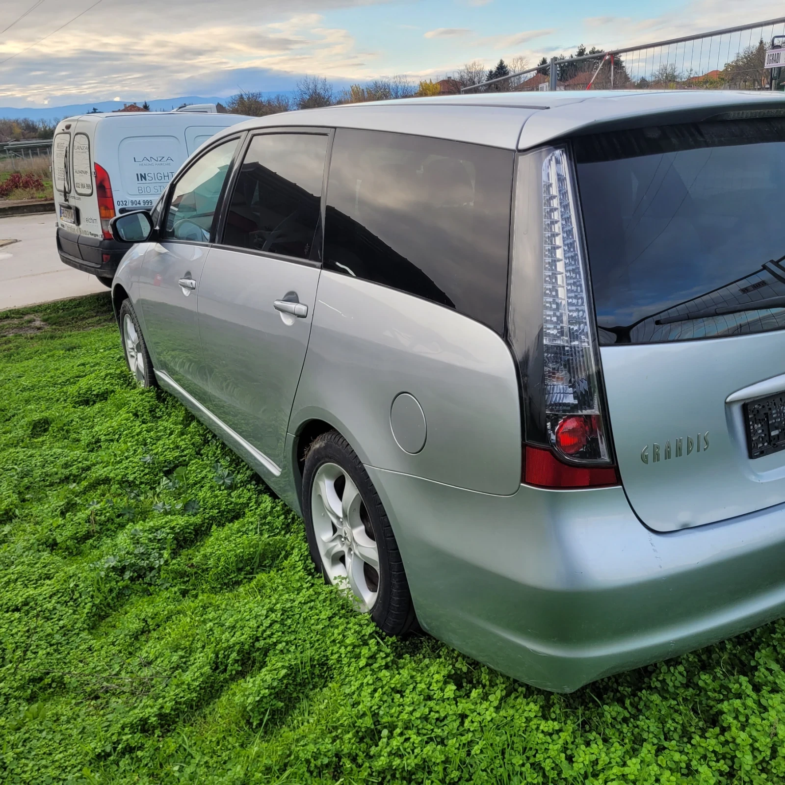 Mitsubishi Grandis 2.4i/7места - изображение 10