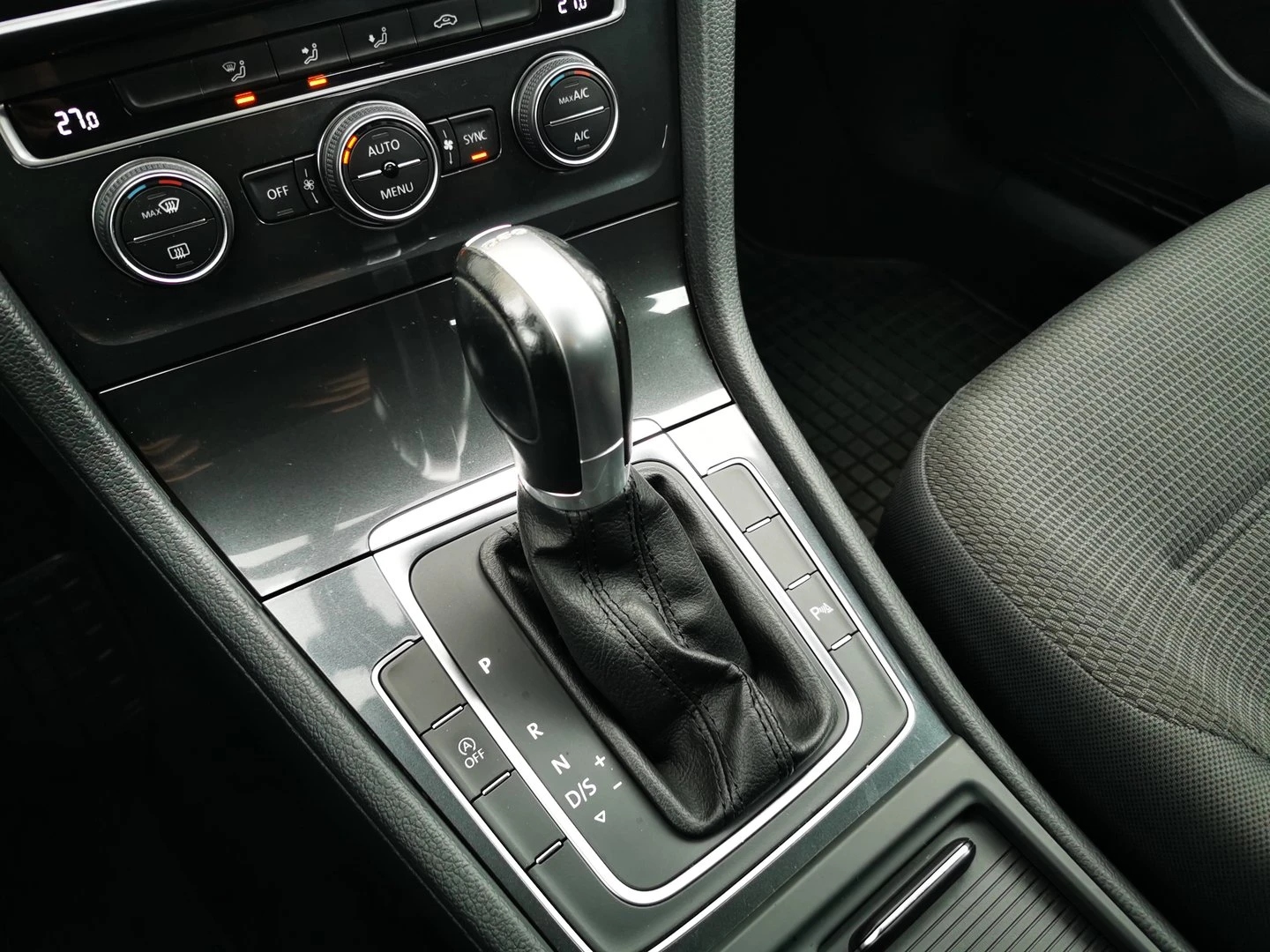 VW Golf Variant Comfortline 1.6TDI BMT | Mobile.bg � ����������� 13