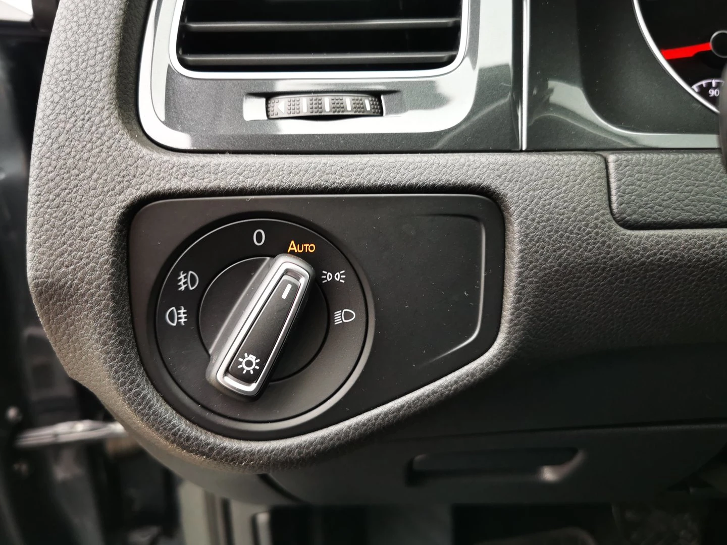 VW Golf Variant Comfortline 1.6TDI BMT | Mobile.bg � ����������� 10