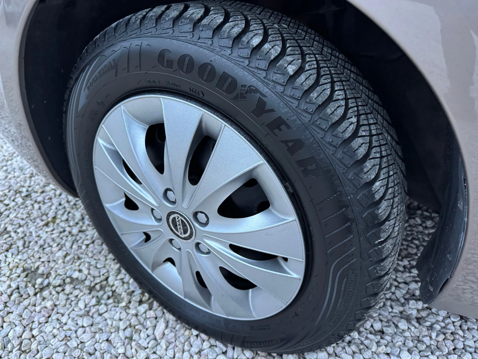 Nissan Note 109000км - изображение 8