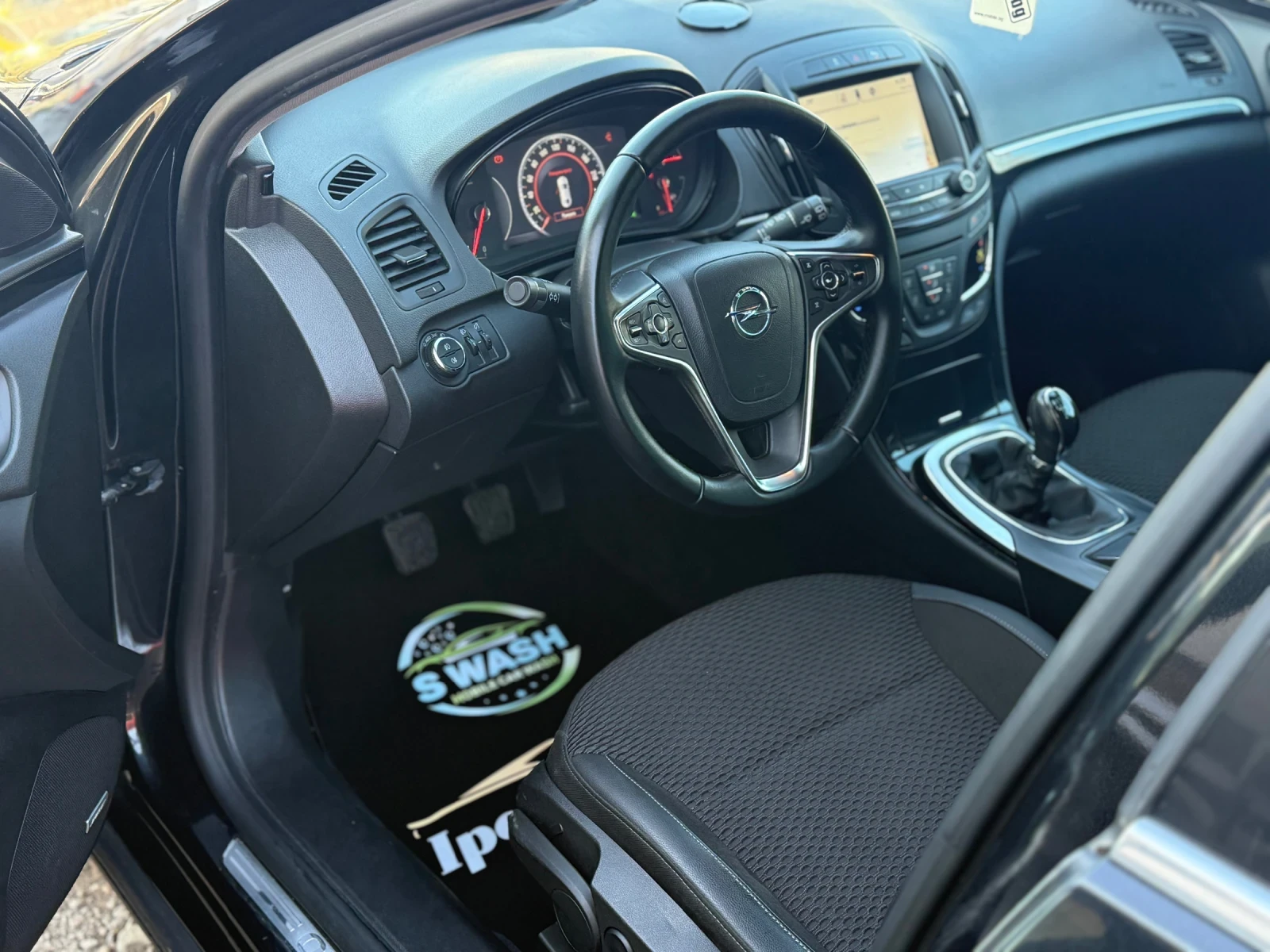 Opel Insignia KeyLess* BOSE* ПАРКТРОНИК* 6скорости* АВТОПИЛОТ, снимка 8 - Автомобили и джипове - 53827124