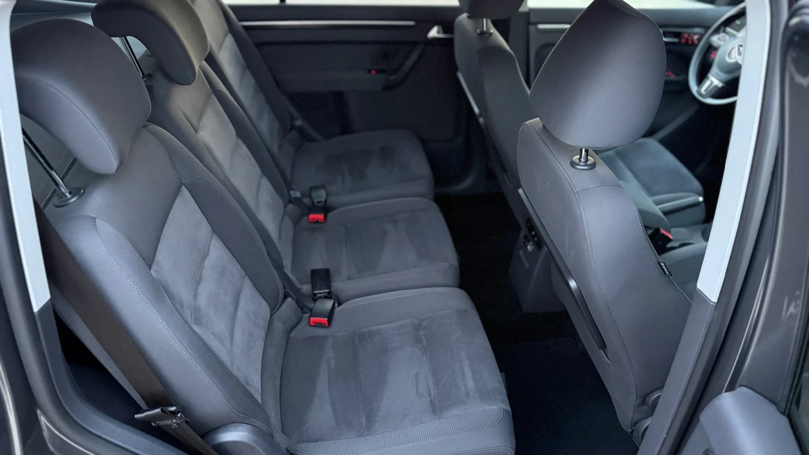 VW Touran HIGHLINE , снимка 15 - Автомобили и джипове - 53849876