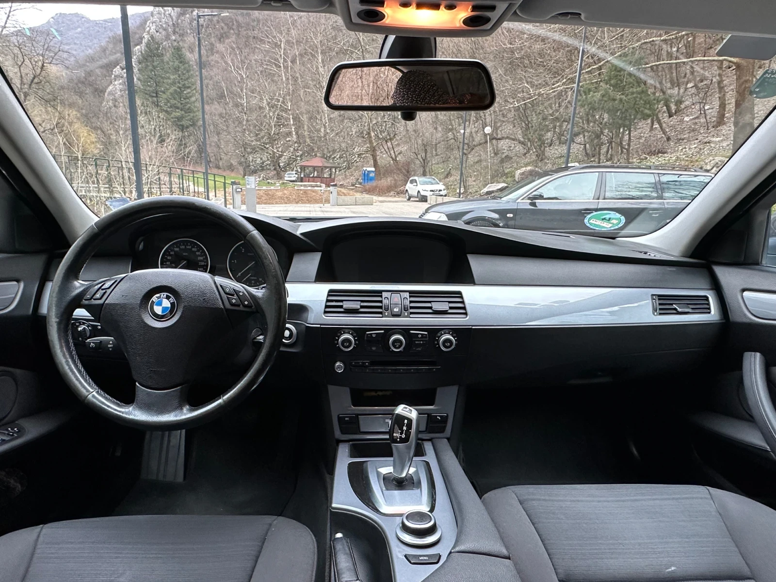 BMW 530, снимка 11 - Автомобили и джипове - 53929409