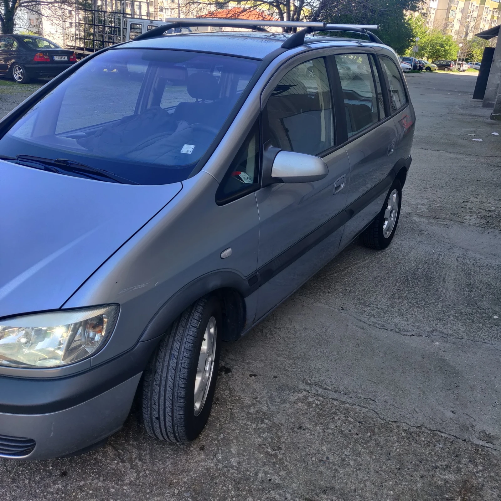 Opel Zafira, снимка 11 - Автомобили и джипове - 54312999