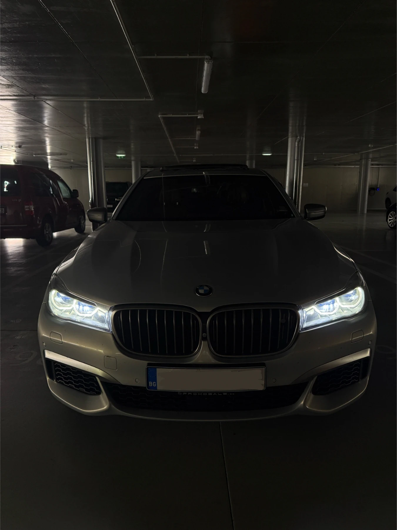 BMW 760 BMW 760 M760Li Drive/LASER/Night/Sky Loung/Bowers&, снимка 4 - Автомобили и джипове - 54454956