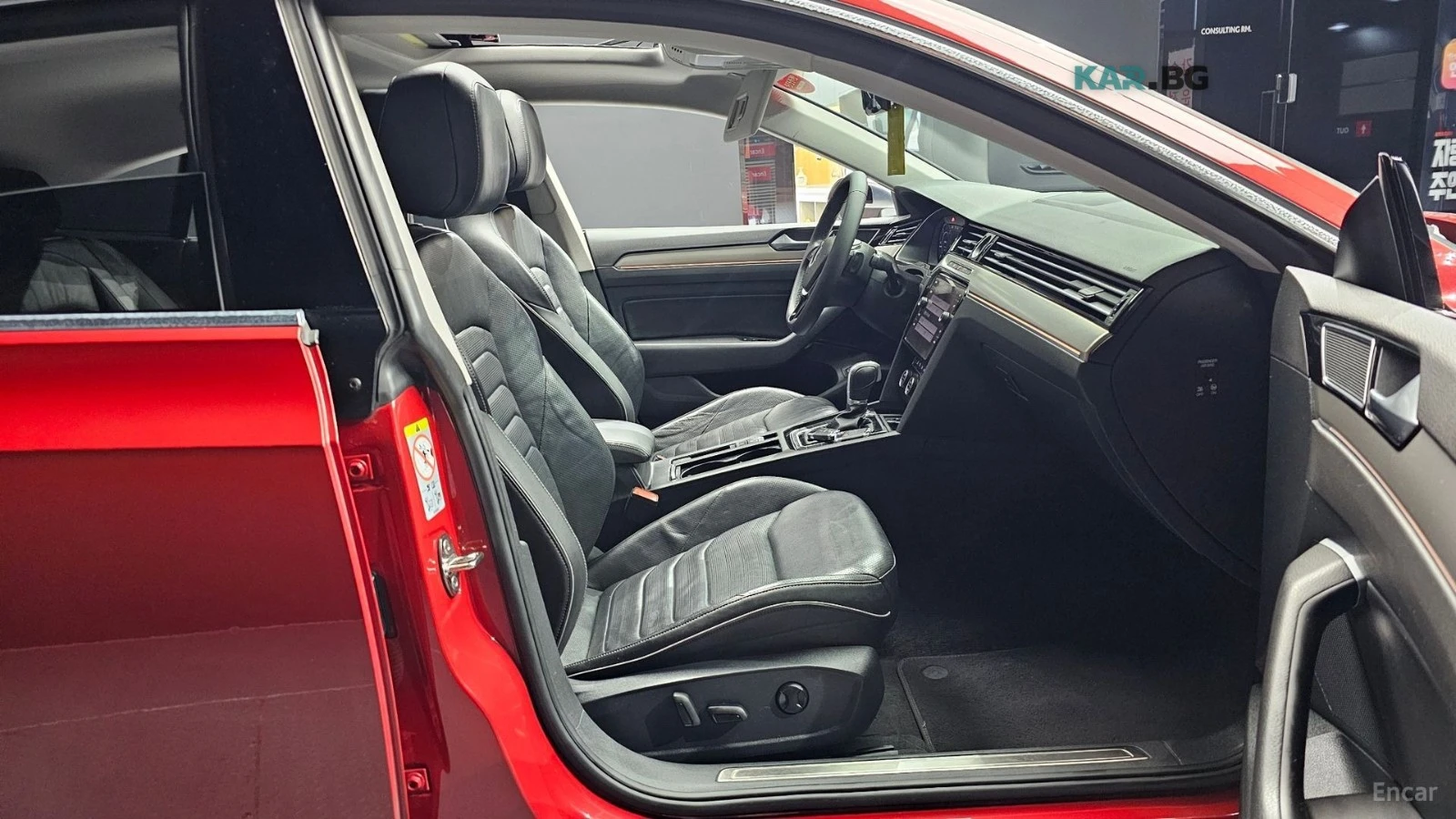 VW Arteon 2.0 PREMIUM* КОЖА* ПОДГРЕВ* НАВИ* ОБДУХВ* LANE AS , снимка 11 - Автомобили и джипове - 54852412