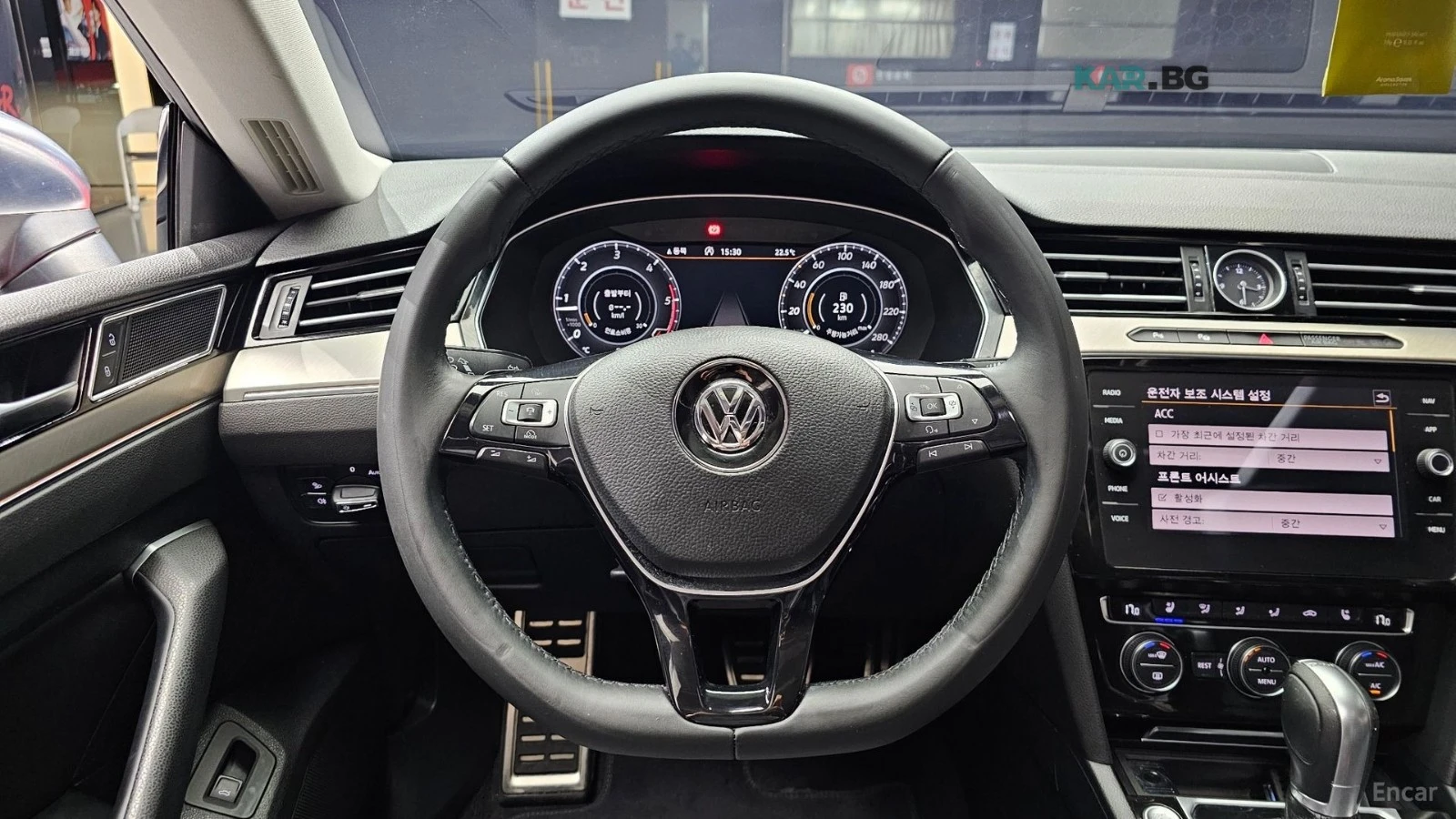 VW Arteon 2.0 PREMIUM* КОЖА* ПОДГРЕВ* НАВИ* ОБДУХВ* LANE AS , снимка 13 - Автомобили и джипове - 54852412