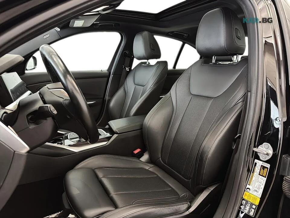 BMW 330 * xDrive * PANO * Автокредит * (Цена до България), снимка 12 - Автомобили и джипове - 55186380