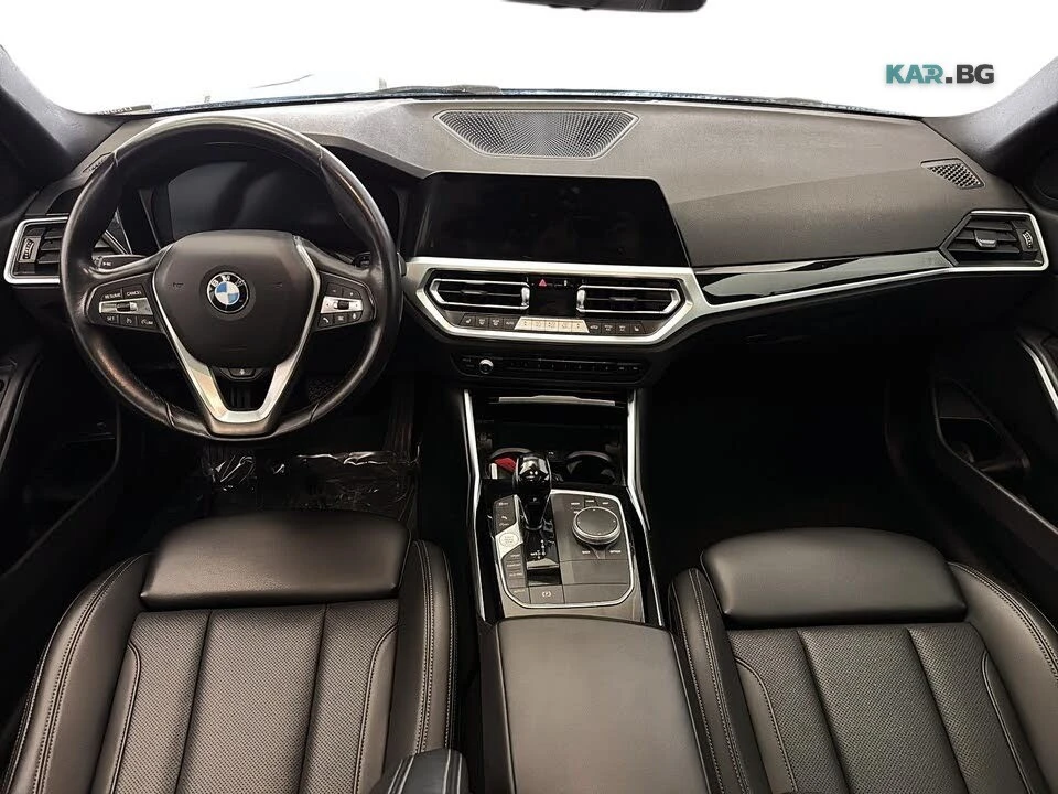 BMW 330 * xDrive * PANO * Автокредит * (Цена до България), снимка 16 - Автомобили и джипове - 55186380