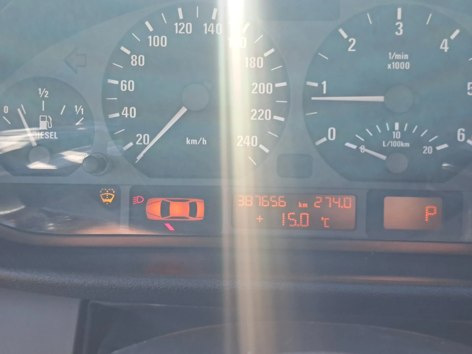 BMW 320, снимка 11 - Автомобили и джипове - 55216290